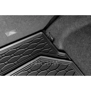 Rubber trunk mat suitable for Nissan Qashqai after 2022, black