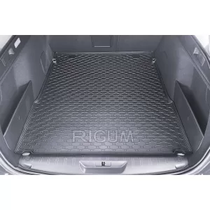 Rubber trunk mat by Rigum suitable for Peugeot 308 wagon after 2014, black