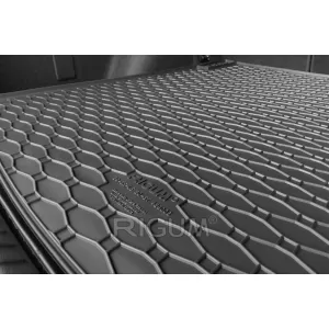 Rubber trunk mat by Rigum suitable for Skoda Superb Liftback after 2015