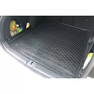 Rubber trunk mat by Rigum suitable for Volkswagen Passat B8 wagon 2014-2019, after 2019, black