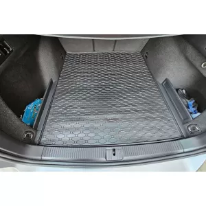 Rubber trunk mat by Rigum suitable for Volkswagen Passat B8 wagon 2014-2019, after 2019, black