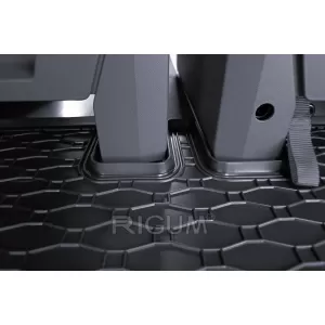 Rubber trunk mat by Rigum suitable for Volkswagen T7 Multivan after 2022 L2