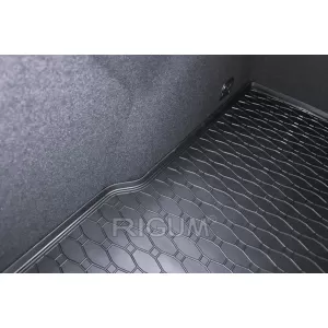 Rubber trunk mat by Rigum suitable for Volkswagen Passat wagon, Skoda Superb wagon after 2024