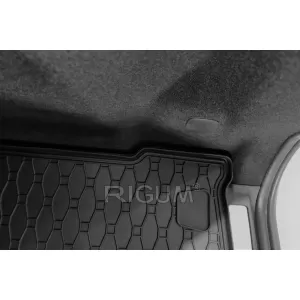 Rubber trunk mat by Rigum suitable for Volvo XC60, XC60 PHEV after 2017, black