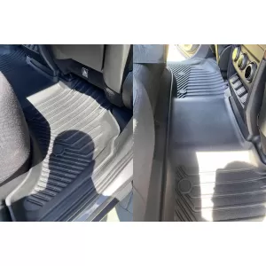 Tappetini in gomma e moquette 2 in 1 adatti per Land Rover Defender dopo il 2020 con 5 porte, set da 3 pezzi, colore nero della serie Frogum 5D Race Rock-image-6232712