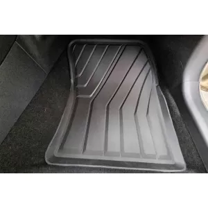 Mănuși de cauciuc specifice de la SPARTline potrivite pentru Toyota Corolla, Corolla Hybrid după 2018, Suzuki Swace după 2021, set de 4 piese, culoare neagră-image-6233054