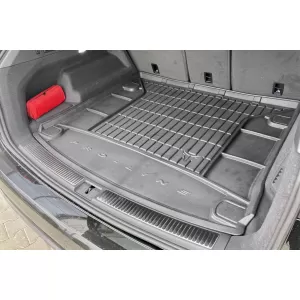 Frogum ProLine rubber trunk mat suitable for Volkswagen Touareg after 2018 without side pockets
