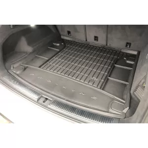 Frogum ProLine rubber trunk mat suitable for Volkswagen Touareg after 2018 without side pockets
