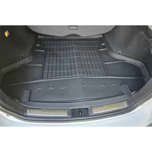 Frogum ProLine rubber trunk mat suitable for Toyota Avensis wagon 2003-2009 without side pockets