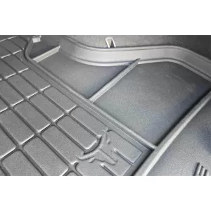 Frogum ProLine rubber trunk mat suitable for Toyota Avensis wagon 2003-2009 without side pockets