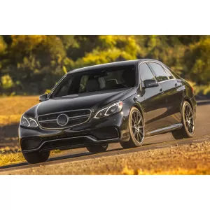 Pacchetto di tuning tipo 63 adatto per Mercedes E-Class W212 sedan 2014-2016-image-6236055