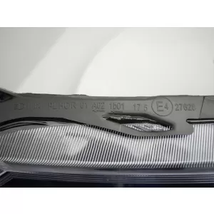 Faro riflettore destro adatto per Ford Ka+ 2018-2020 con base nera-image-6236829