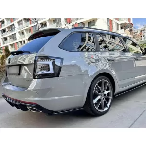 Set di luci posteriori a LED adatto per Skoda Octavia Combi 2012-2016, per il modello con luci posteriori a LED di fabbrica, con base nera, sinistra e destra-image-6237837