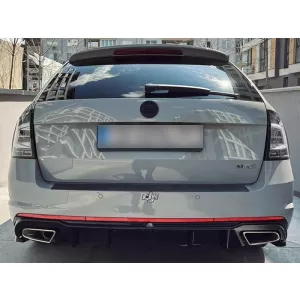 Set di luci posteriori a LED adatto per Skoda Octavia Combi 2012-2016, per il modello con luci posteriori a LED di fabbrica, con base nera, sinistra e destra-image-6237841