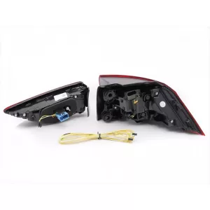 Set di luci posteriori a LED adatto per Volkswagen Golf VIII 2019-2024 hatchback, con base fumé, sinistra e destra-image-6238259