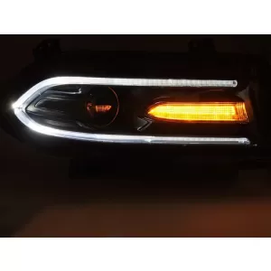Set di fari a LED tuning adatto per Dodge Charger 2014-2023 con base nera, per il modello con luci DRL di fabbrica, sinistro e destro-image-6238368