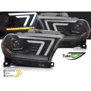 Set di fari tuning con indicatori di direzione dinamici adatto per Dodge Durango 2010-2013 con base nera-image-6238377