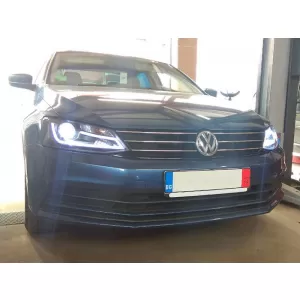 Set di fari tuning adatto per VW JETTA VI dopo il 01.2011, sinistro e destro-image-6238688
