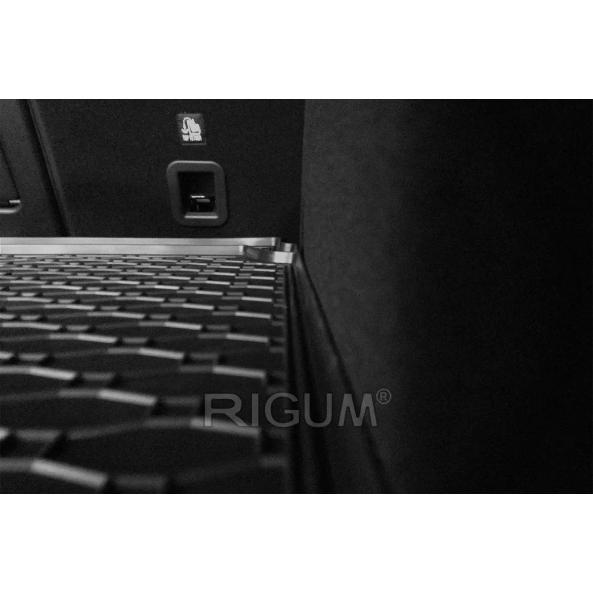 modal-image-6243118