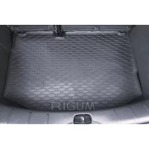 Rubber trunk mat by Rigum suitable for Citroën C3 after 2010, with small spare wheel