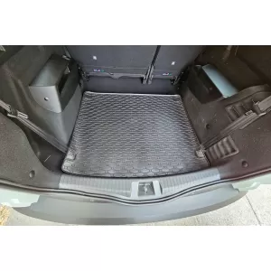 Rubber trunk mat by Rigum suitable for Dacia Jogger 5 seats after 2022