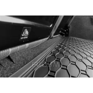Rubber trunk mat suitable for Fiat 500 after 2008