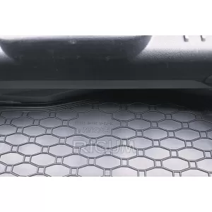 Rubber trunk mat suitable for Ford Fiesta hatchback after 2008