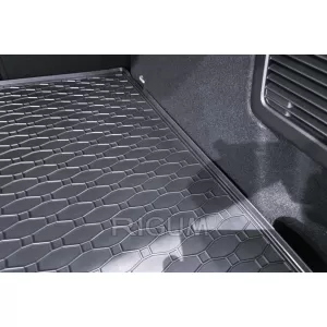 Rubber trunk mat by Rigum suitable for Ford Focus hatchback after 2018, with spare wheel