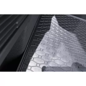 Rubber trunk mat by Rigum suitable for Ford Focus hatchback after 2018, with spare wheel