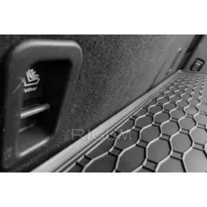 Rubber trunk mat suitable for Mazda CX-3 2015-2021, black