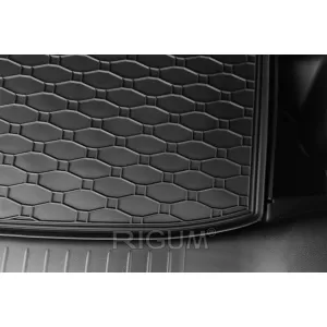 Rubber trunk mat by Rigum suitable for Suzuki Vitara after 2015, Vitara Hybrid after 2020, black