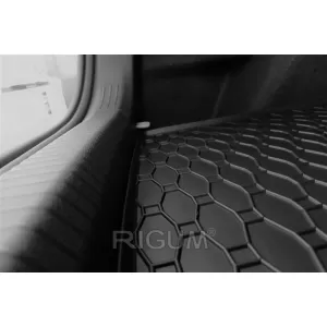 Rubber trunk mat by Rigum suitable for Volkswagen Golf 8 hatchback, Golf 8 hatchback GTE after 2020