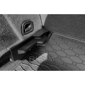 Covor de cauciuc pentru portbagaj de la Rigum, potrivit pentru Volkswagen Golf 7 hatchback 2012-2019, cu podeaua portbagajului în poziția inferioară-image-6243872