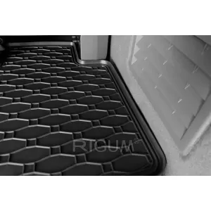 Rubber trunk mat by Rigum suitable for Volkswagen T7 Multivan after 2022 L1