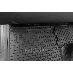 Mochete din cauciuc specifice, potrivite pentru VW T5 Transporter, Caravelle, Multivan după 2003, T6 Transporter, Caravelle, Multivan după 2015, 3 locuri, set de 3 piese, culoare neagră-image-6249158