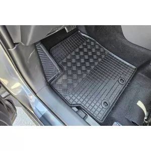 Mochete de cauciuc specifice, potrivite pentru Toyota Yaris, Yaris Hybrid, Yaris Cross după 2020, Mazda 2 Hybrid după 2022, set de 4 piese, culoare neagră-image-6249947