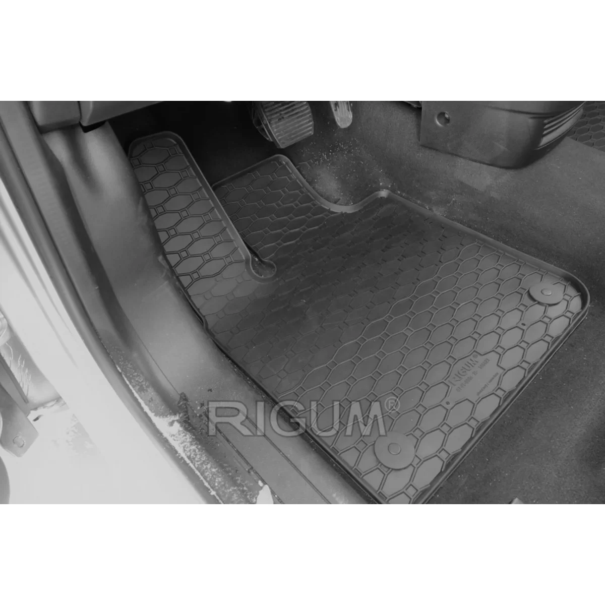 modal-image-6250152