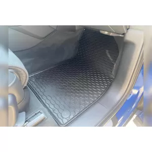 Mochete din cauciuc Gumarny Zubri potrivite pentru Audi Q7 după 2015, Audi Q8 după 2018, set de 4 piese, culoare neagră-image-6252095
