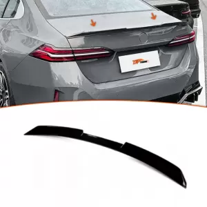image-33-G60 - G68 M Performance hátsó csomagtér spoiler, zongoralakk fekete ABS / 2024-től