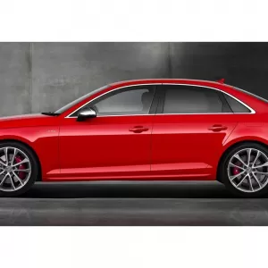 image-65-Audi A4 B8 Sportback S Line küszöb spoilerek, zongoralakk fekete, vákuum műanyag / 2008 - 2015