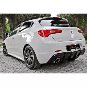 image-27-Giulietta hátsó diffózor bal oldali szimpla kivezetéses zongoralakk fekete vákuum műanyag / 2010-2020