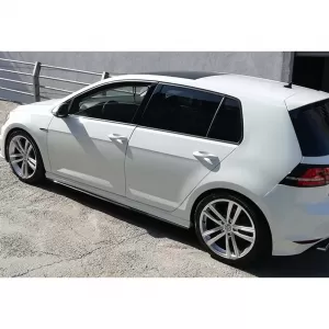 image-72-Golf 7 kszb spoiler alsó toldat zongoralakk fekete vákuum műanyag / 2012-2020