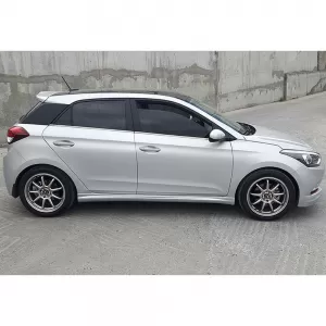 image-44-Hyundai i20 Sport küszöb spoiler, nyers felület, vákuumozott műanyag / 2014-2018