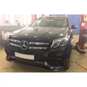 Un pacchetto di design tipo 63 adatto per Mercedes GLS X166 2015-2018 con elementi cromati e terminali di scarico-image-6265420
