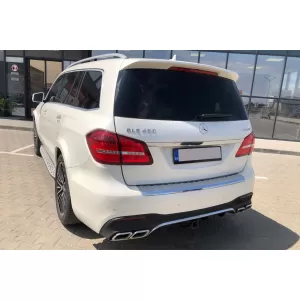 Un pacchetto di design tipo 63 adatto per Mercedes GLS X166 2015-2018 con elementi cromati e terminali di scarico-image-6265425