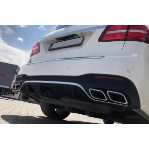 Un pacchetto di design tipo 63 adatto per Mercedes GLS X166 2015-2018 con elementi cromati e terminali di scarico-image-6265427
