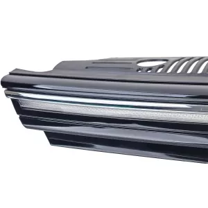 Griglia sportiva con striscia cromata illuminata adatta per VW Golf 8 dal 2019-image-6265934