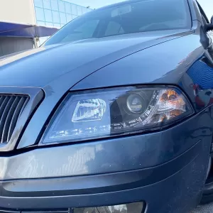 Headlights Set suitable for Skoda Octavia 1Z 04-08 DRL Black H7/H1 Sonar-image-6290140