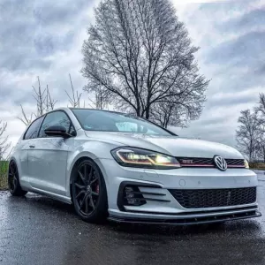 Headlights Set Suitable for VW Golf 7.5 17-19 Facelift DRL & Dynamic Signal Black/Red Line GTI Look H7 With Motor Carrier-image-6290675