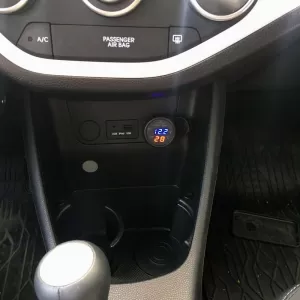 Car Voltmeter Thermometer USB Charger 3in1 With Red And Blue Numbers 99103-image-6297508